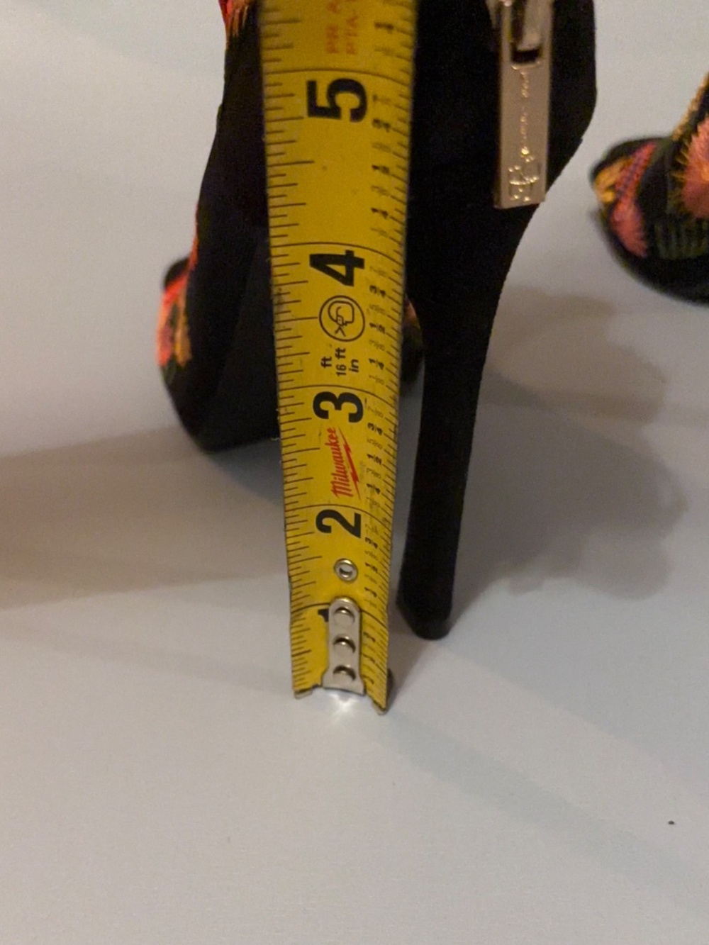 Jessica Simpson Black Floral Pump Peep ToeSz 6 1/2 Back Zip - Picture 6 of 9